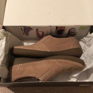 BRAND NEW VIONIC SHOES!!